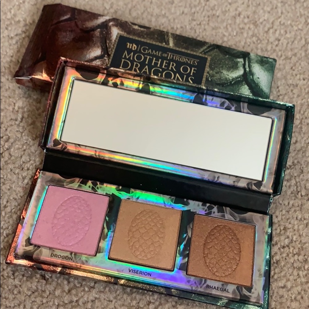 Urban Decay mother of dragons highlight palette